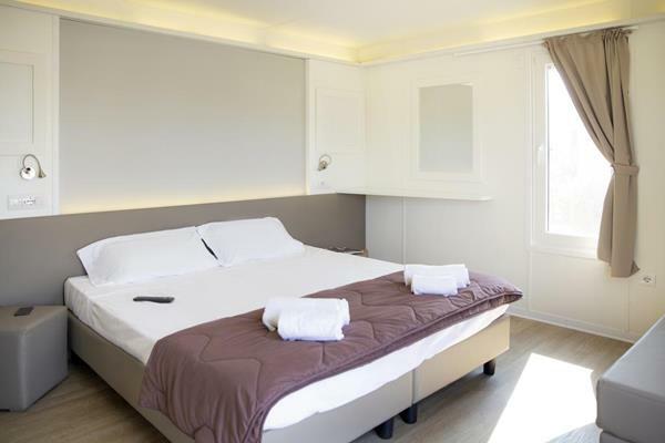 Camping In Town Florencia Exterior foto